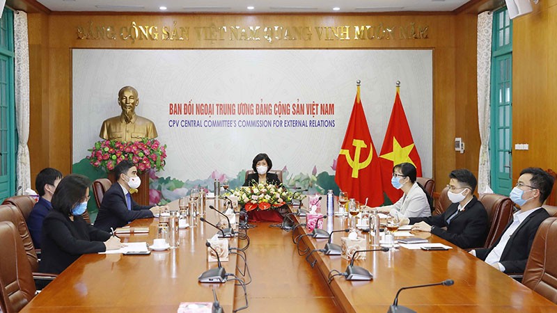 Phó Trưởng Ban Đối ngoại Trung ương Nguyễn Thị Hoàng Vân, Trưởng Đoàn đại biểu Đảng Cộng sản Việt Nam dự Lễ kỷ niệm trực tuyến 20 năm thành lập Hội nghị quốc tế các chính đảng châu Á. (Nguồn: TTXVN)
