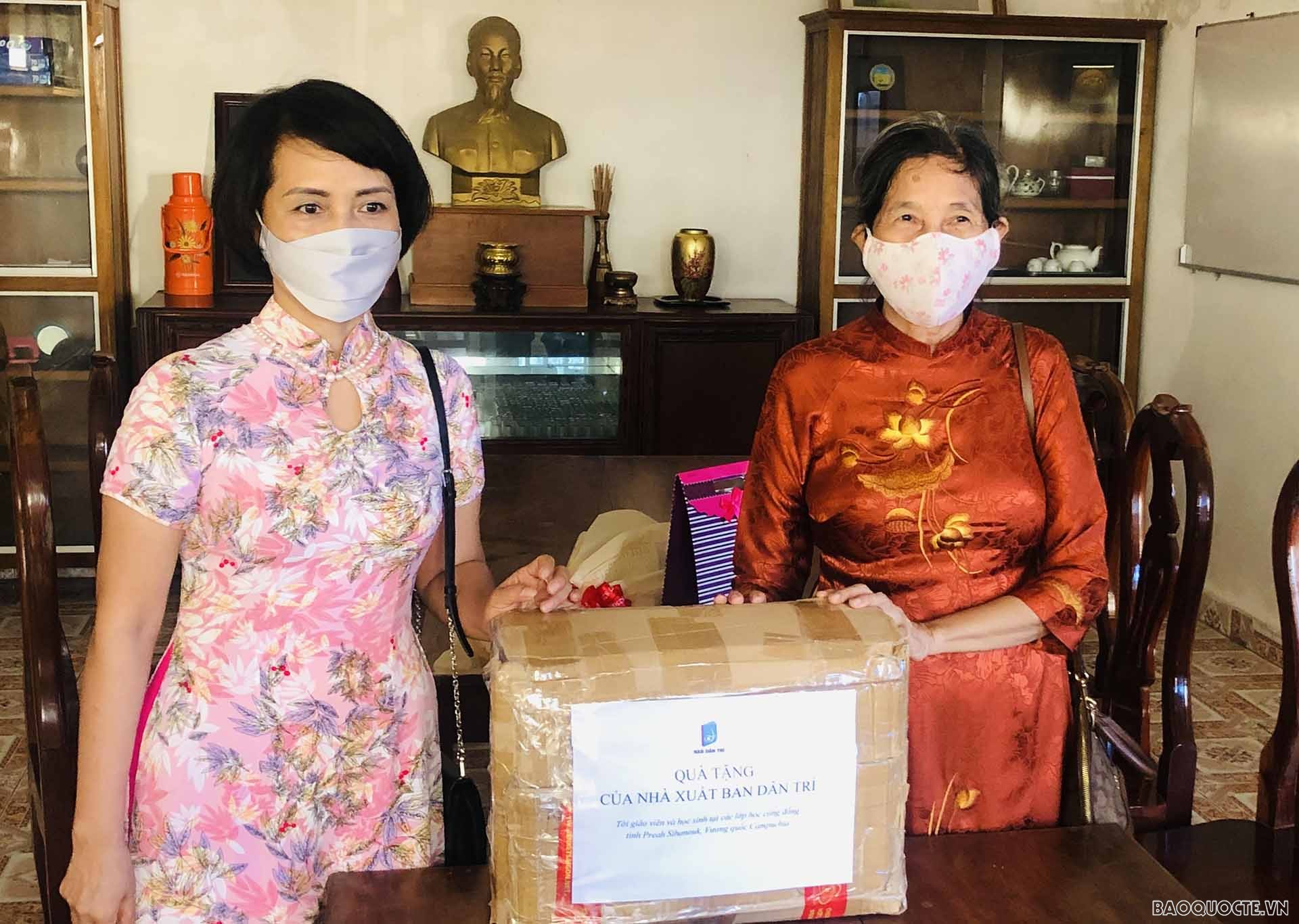 Tri ân nhà giáo gốc Việt Nam tại tỉnh Preah Sihanouk nhân ngày 20/11