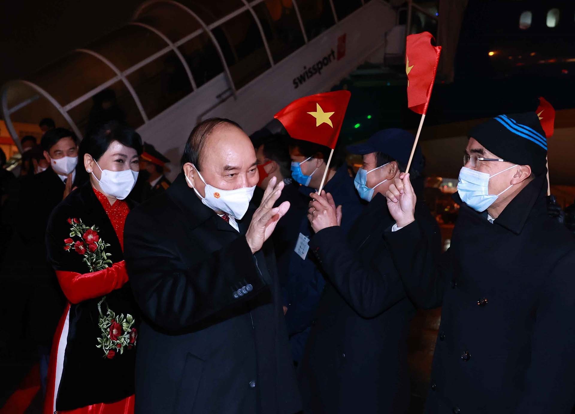 President Nguyen Xuan Phuc arrives in Geneva, starting official visit to Switzerland