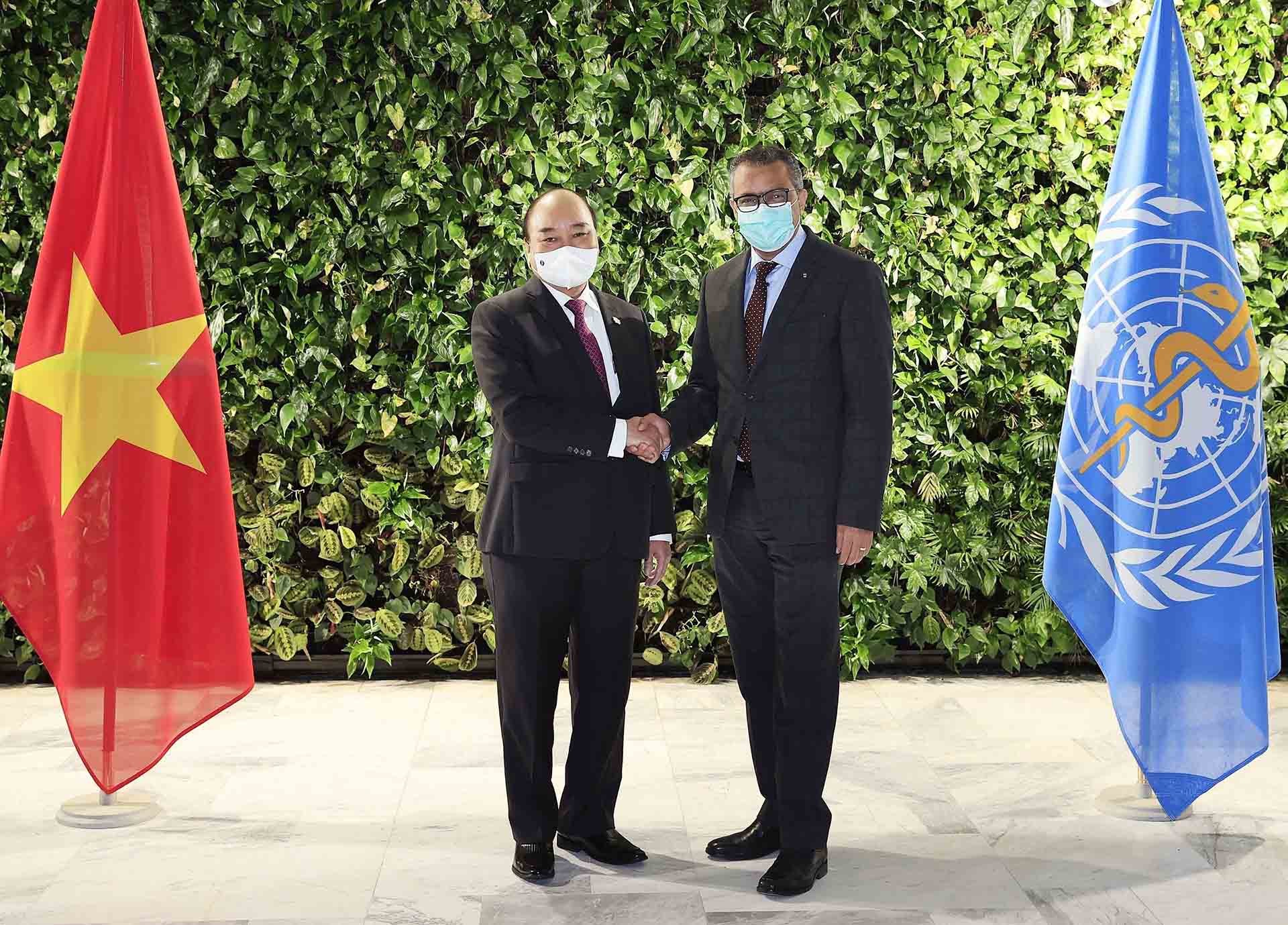 Chủ tịch nước Nguyễn Xuân Phúc gặp Tổng Giám đốc Tổ chức Y tế Thế giới Tedros Adhanom Ghebreyesus. (Nguồn: TTXVN)