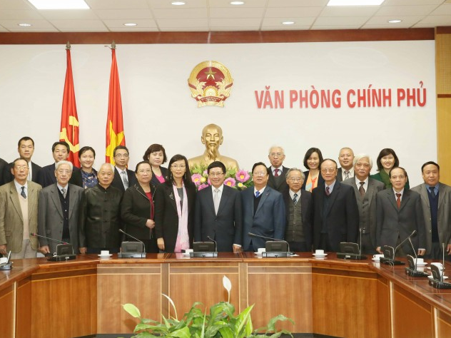 Phó Thủ tướng, Bộ trưởng Phạm Bình Minh tiếp đại biểu dự Diễn đàn nhân dân Việt-Trung