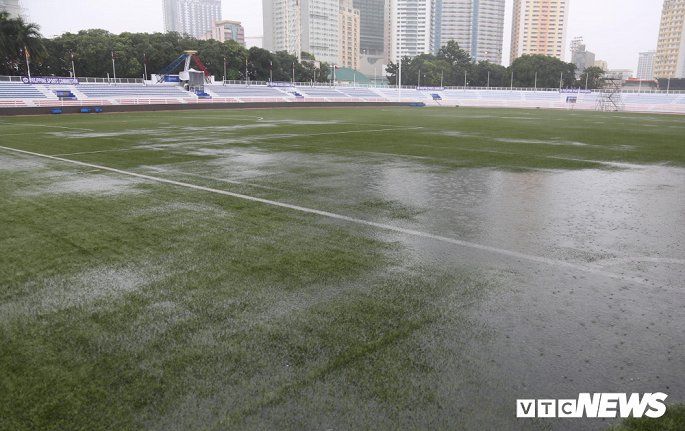 U22 Việt Nam đã sẵn sàng chơi bóng dưới mưa bão