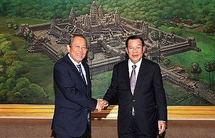 Phó Thủ tướng Thường trực Trương Hòa Bình gặp lãnh đạo cấp cao Campuchia