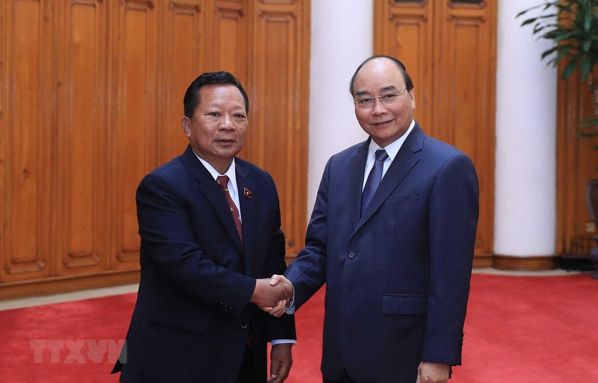 Thủ tướng tiếp Bộ trưởng Quốc phòng Campuchia và Lào