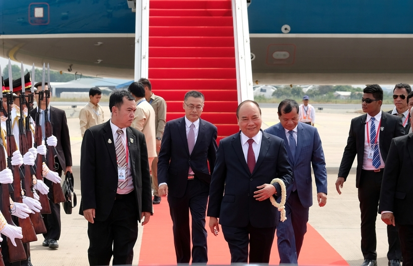 ​Thủ tướng Nguyễn Xuân Phúc bắt đầu chuyến tham dự Hội nghị Mekong - Lan Thương
