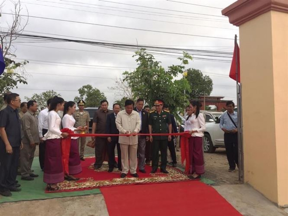 Khánh thành Đài Hữu nghị Việt Nam – Campuchia tại tỉnh Kratie khanh thanh dai huu nghi viet nam campuchia tai tinh kratie