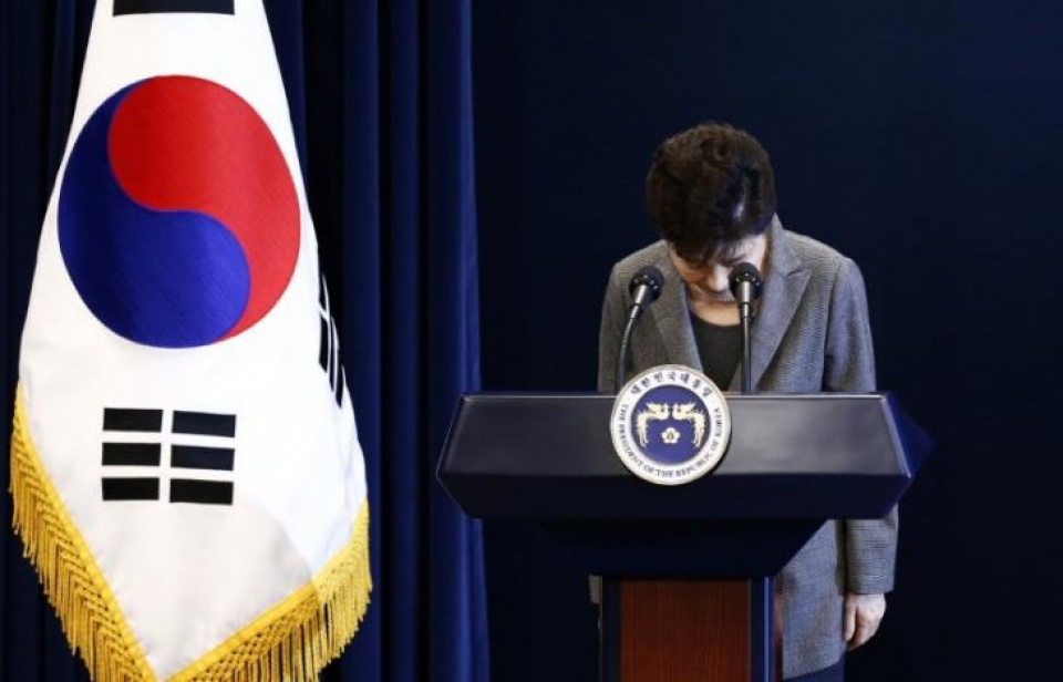 Cơ quan đại diện Hàn Quốc ở nước ngoài đồng loạt tháo dỡ ảnh bà Park Geun-hye