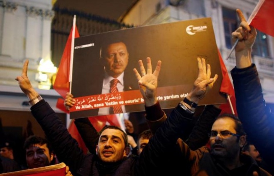 Thổ Nhĩ Kỳ tuyên bố đóng băng quan hệ ngoại giao cấp cao với Hà Lan