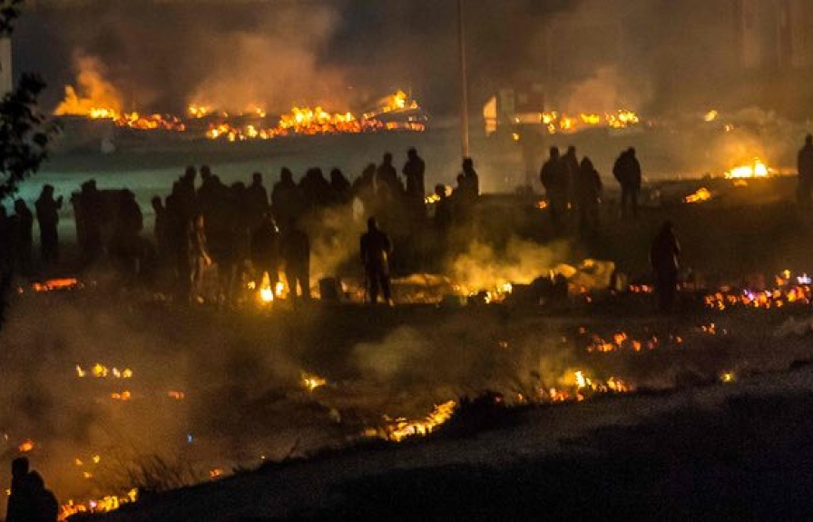 Cháy lớn tại một trại tị nạn ở Pháp
