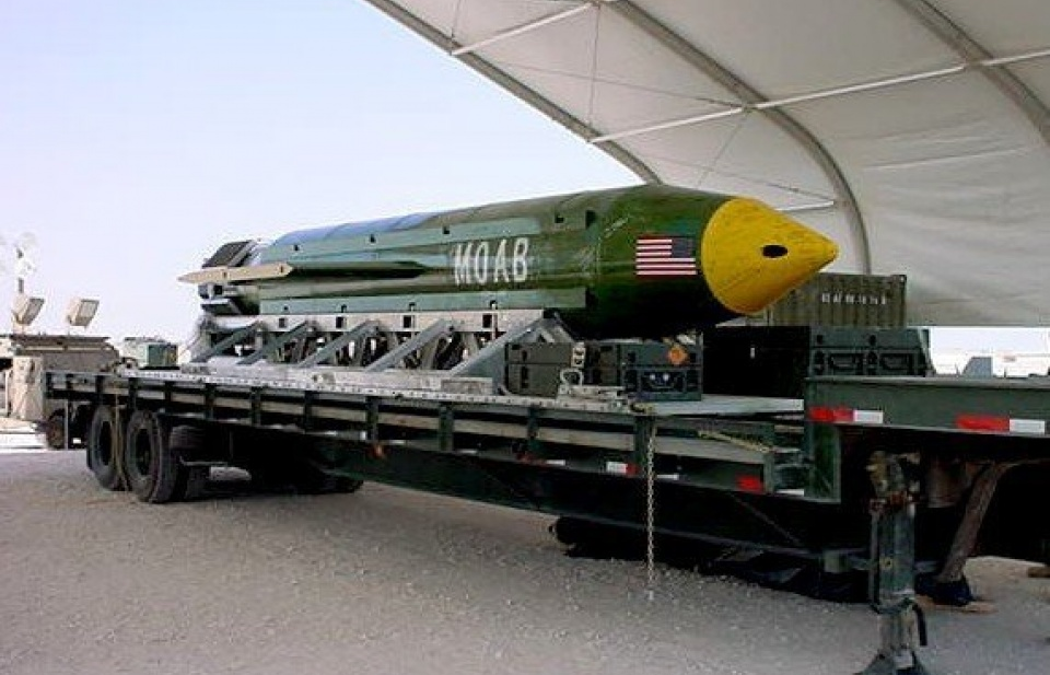 Mỹ lần đầu tiên sử dụng “mẹ của các loại bom”