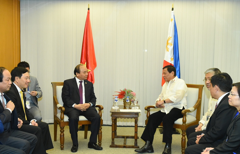 Thủ tướng Nguyễn Xuân Phúc gặp Tổng thống Philippines và Quốc vương Brunei