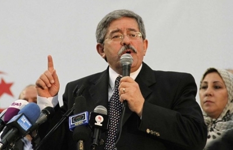 Algeria: Tòa án triệu tập cựu Thủ tướng để điều tra tham nhũng