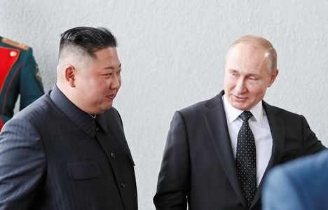 Ông Putin phá lệ "đi muộn" trong cuộc gặp ông Kim Jong-un