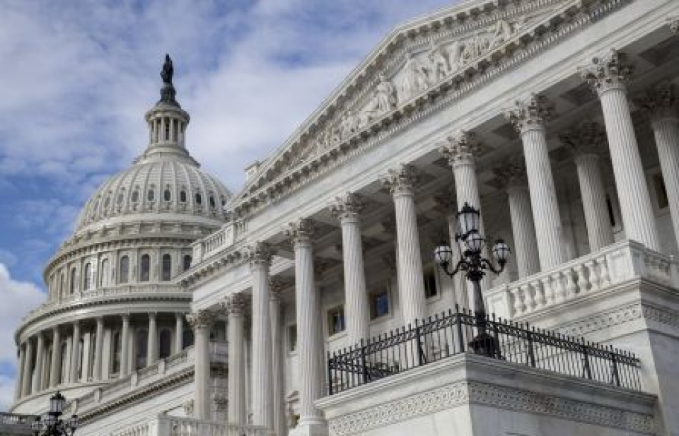 Mỹ: Chính phủ thoát nguy cơ đóng cửa, Trumpcare được Hạ viện thông qua