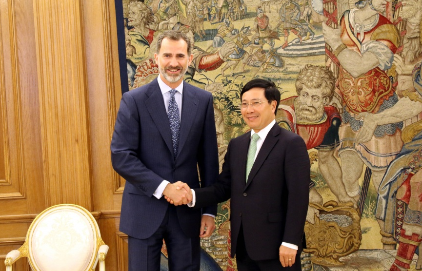 Phó Thủ tướng Phạm Bình Minh hội kiến Nhà vua Tây Ban Nha