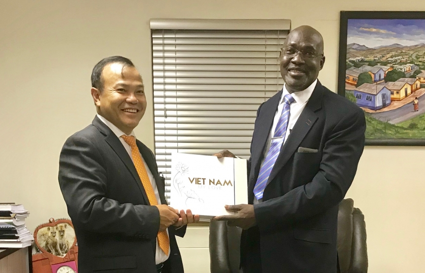 Namibia mong muốn thu hút đầu tư và hợp tác kỹ thuật từ Việt Nam