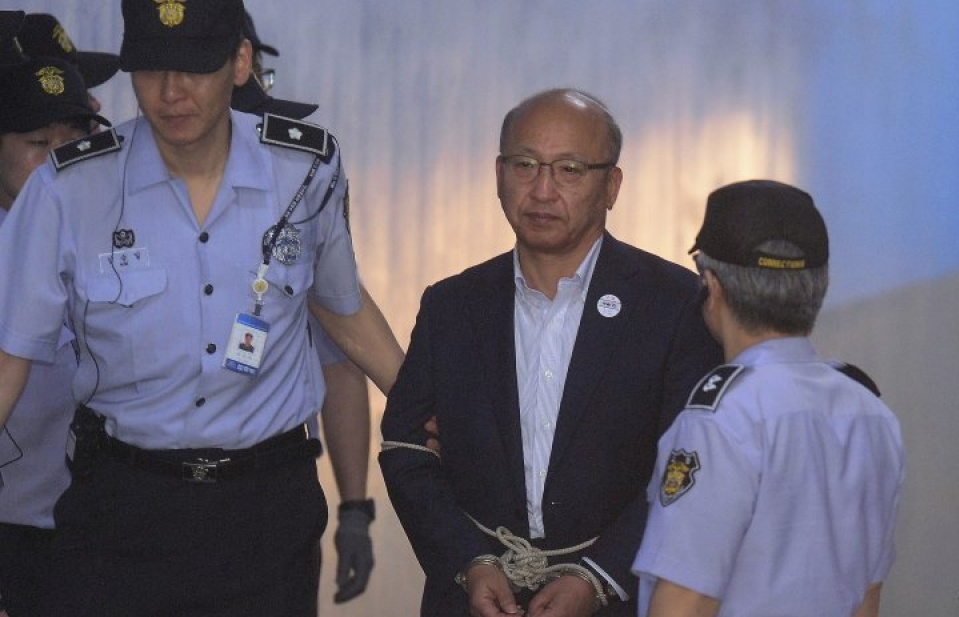 Hàn Quốc: Cựu Bộ trưởng Y tế bị tuyên án 30 tháng tù giam