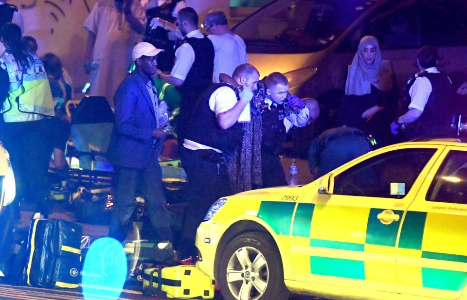 Anh: Thêm người bị tấn công bằng dao gần đền thờ Finsbury Park