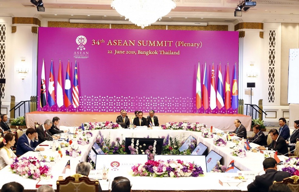 Thủ tướng Nguyễn Xuân Phúc dự Phiên toàn thể Cấp cao ASEAN