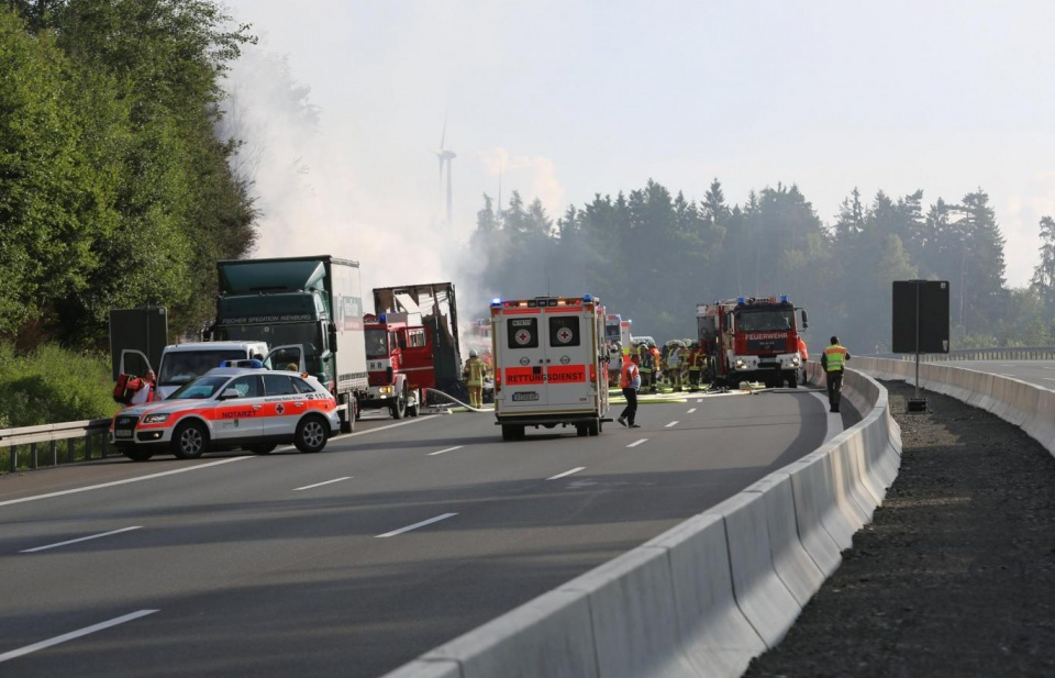 Đức: Tai nạn xe buýt nghiêm trọng, hơn 30 người thương vong