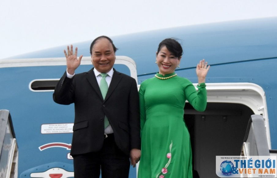 Thủ tướng Nguyễn Xuân Phúc đến Amsterdam, bắt đầu thăm Hà Lan