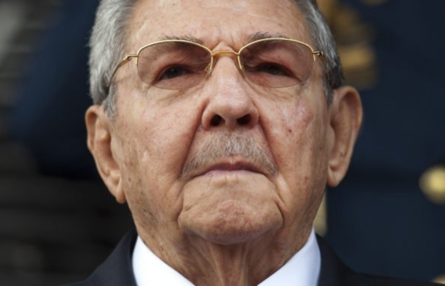 Chủ tịch Cuba cảnh báo "sự thụt lùi" trong mối quan hệ với Mỹ