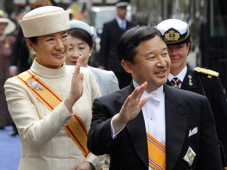 Hôm nay, Nhật hoàng công bố video về ý định truyền ngôi