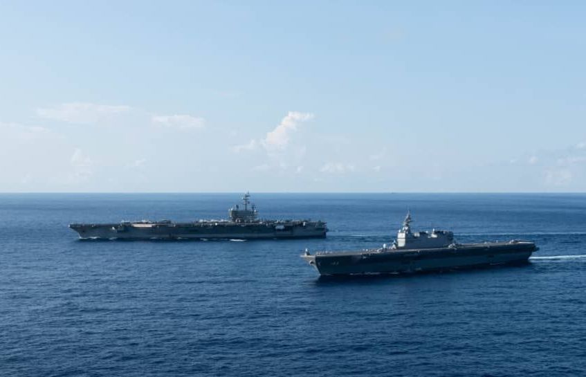 Báo Nhật Bản: Tàu sân bay Mỹ đang hoạt động ở Biển Đông