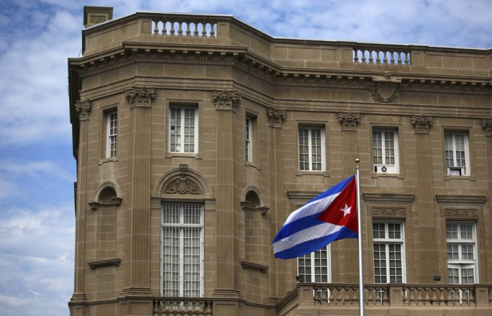 Mỹ trục xuất 15 nhà ngoại giao Cuba