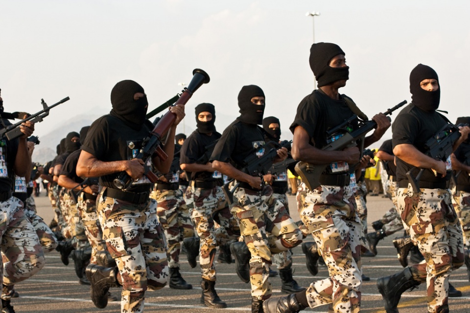 toa an saudi arabia ket an tu hinh 3 doi tuong khung bo