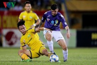 vong 3 v league 2017 derby tren san thong nhat
