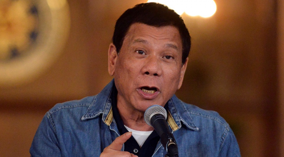 Ông Duterte yêu cầu Mỹ không giữ vũ khí tại Philippines