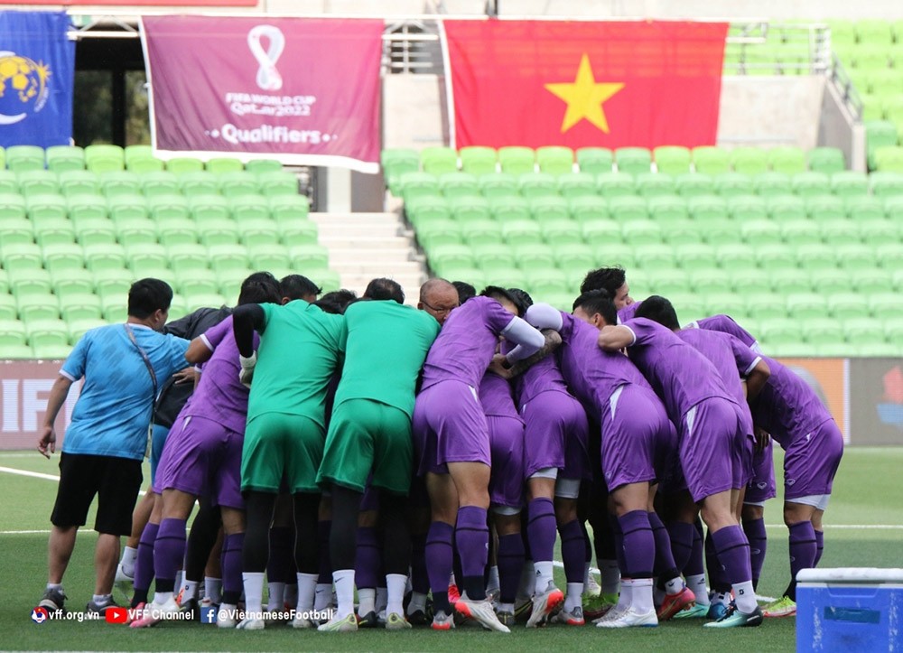 Ambassador inspires Vietnam team ahead WC qualifier against Australia