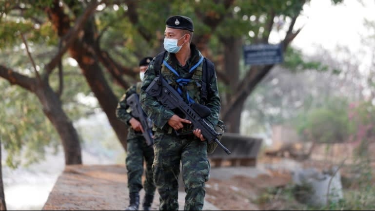 Lo ngại về dòng người tị nạn, Thái Lan hối thúc chính quyền quân sự Myanmar đàm phán với  người biểu tình