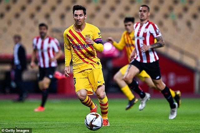Messi chói sáng với cú đúp vào lưới Bilbao.
