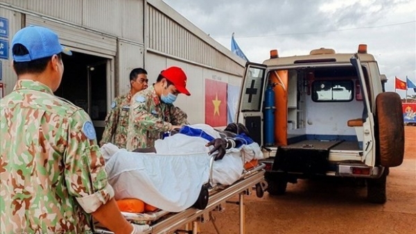 Vietnamese peacekeepers in South Sudan successfully give first aid to stroke patient