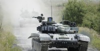 Tình hình Ukraine: Nổ lớn làm rung chuyển kho đạn ở Donetsk, vì sao Mỹ không cấp xe tăng hiện đại hơn T-72 cho Kiev?