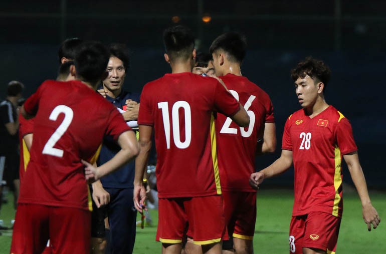 VCK U23 châu Á 2022: Đội tuyển U23 Việt Nam mang theo hai cầu thủ dự phòng tới Uzbekistan