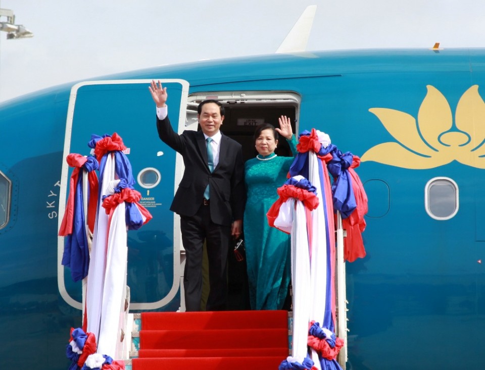 Lễ đón Chủ tịch nước Trần Đại Quang tại sân bay Wattay, Lào