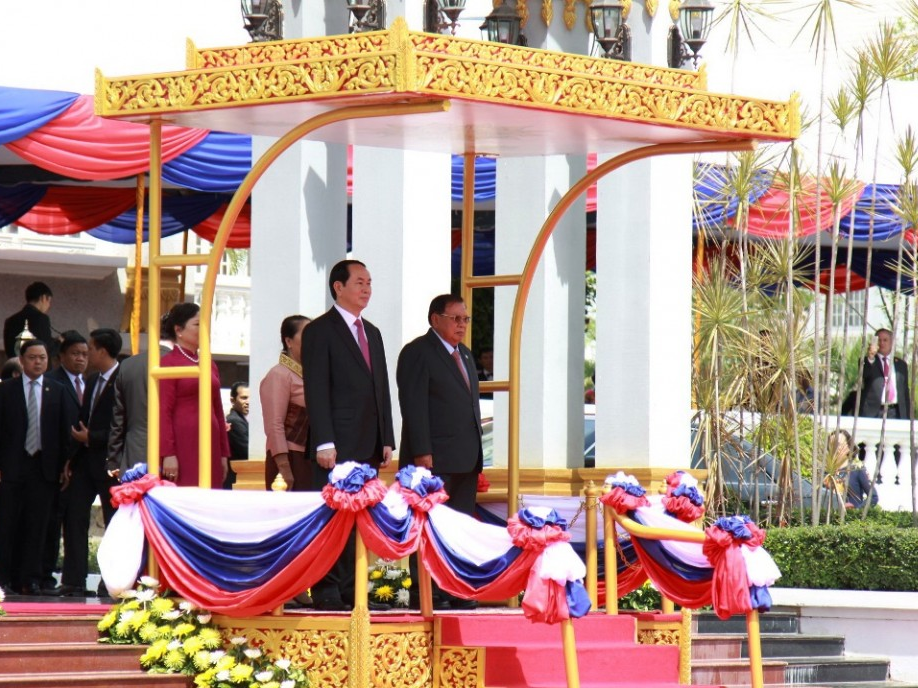 Chủ tịch nước kết thúc tốt đẹp chuyến thăm CHDCND Lào và Vương quốc Campuchia