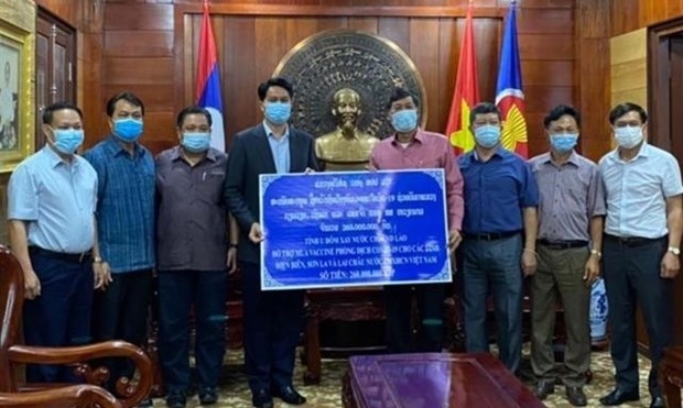 Lao province helps Vietnamese localities combat COVID-19