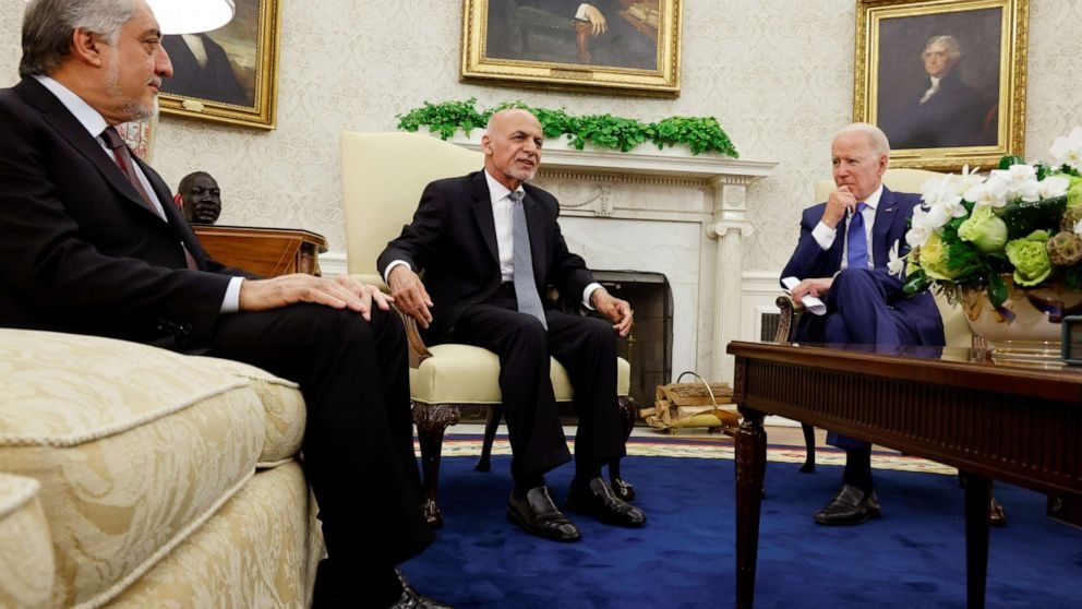 Tổng thống Mỹ tiếp 'người bạn cũ' tại Nhà Trắng, kêu gọi chấm dứt 'bạo lực mù quáng' ở Afghanistan