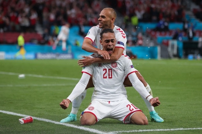Đan Mạch có chiến thắng ấn tượng 4-1 trước tuyển Nga.