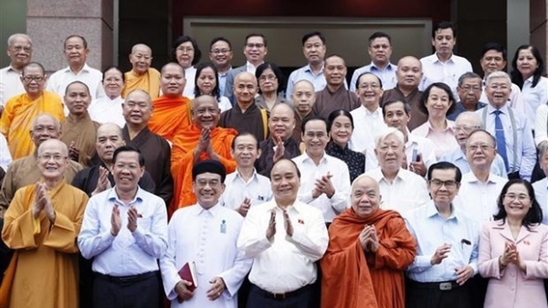 President Nguyen Xuan Phuc meets voters in HCM City