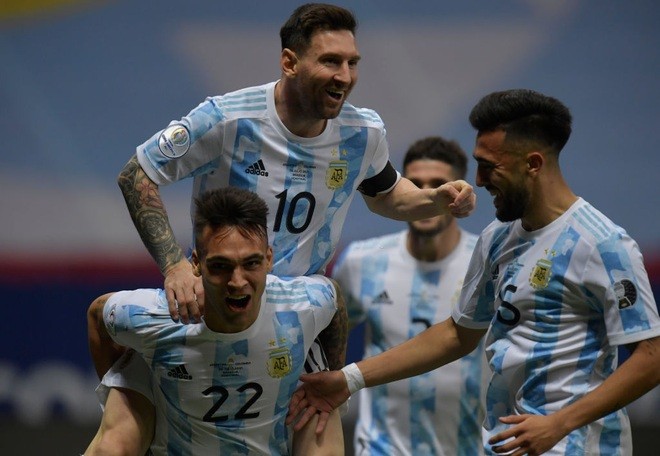 Messi đang giúp gắn kết đội tuyển Argentina gồm những cầu thủ trẻ và những cựu binh, thành một tập thể mạnh.