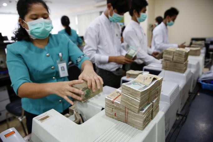 Myanmar: Ngân hàng trung ương chỉ thị tạm dừng trả các khoản vay nước ngoài. (Nguồn: Mizzima)