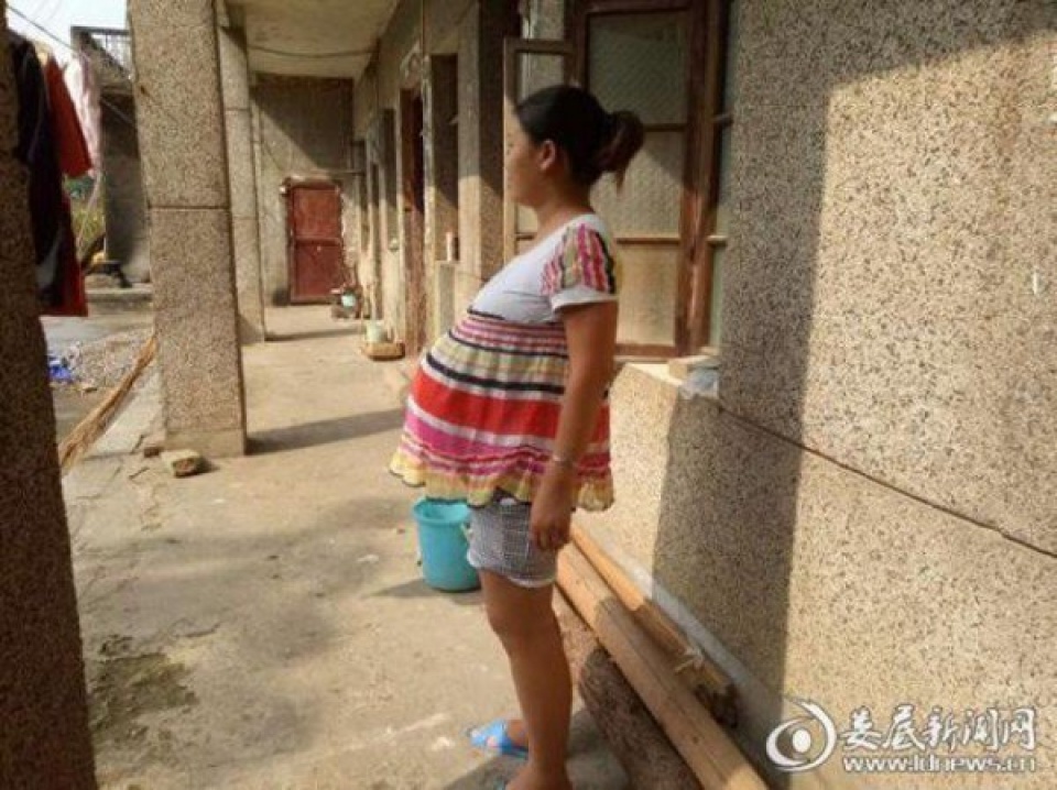 Một phụ nữ Trung Quốc mang thai 17 tháng