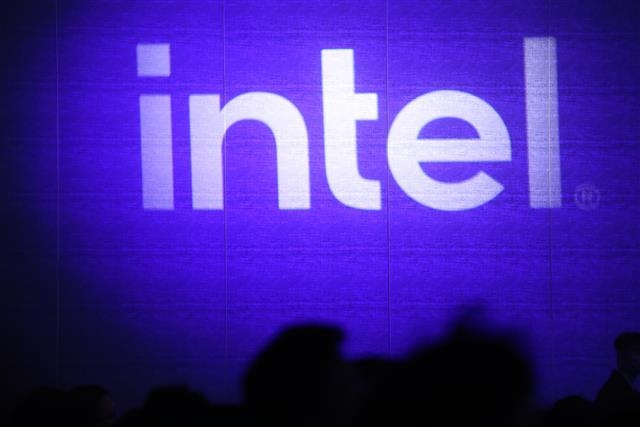 Theo Digitimes, Intel là một trong các nhà cung cấp bán dẫn hàng đầu của Việt Nam.