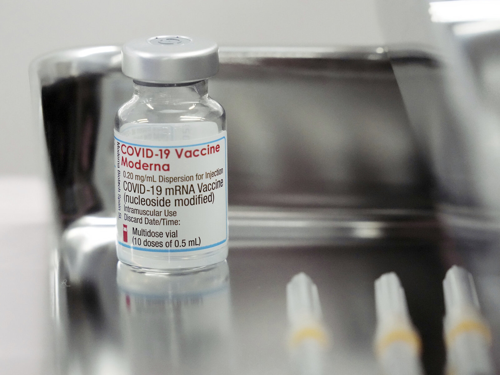 Covid-19: Ấn Độ kỷ lục ngày tiêm 10 triệu liều vaccine, Nhật Bản 2 người tử vong sau khi tiêm vaccine nhiễm chất lạ
