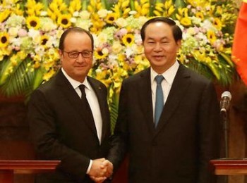 Chuyến thăm Việt Nam của ông Hollande trên báo Pháp